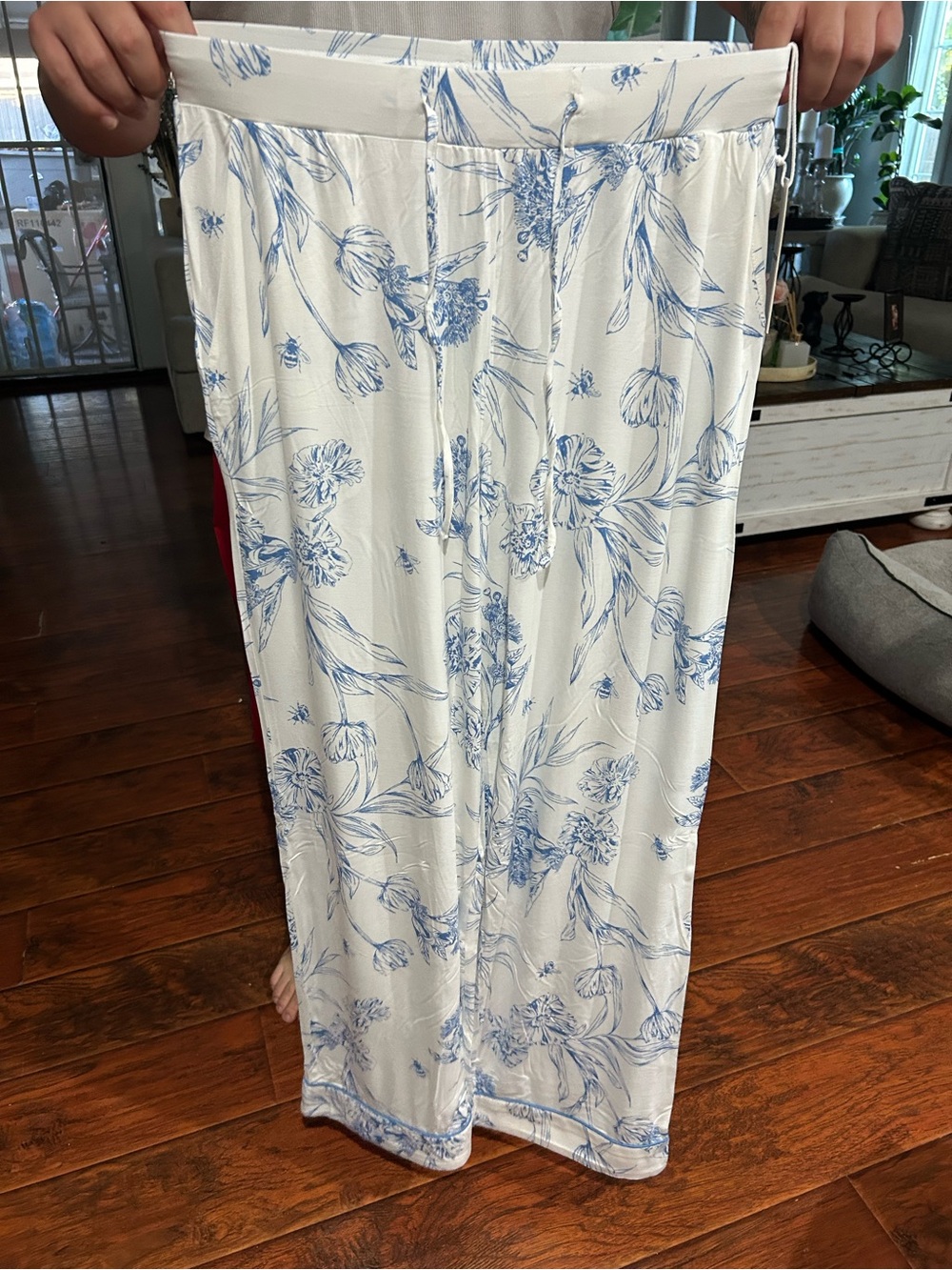 Blue Floral Sheer Panel Curtain - White and Blue